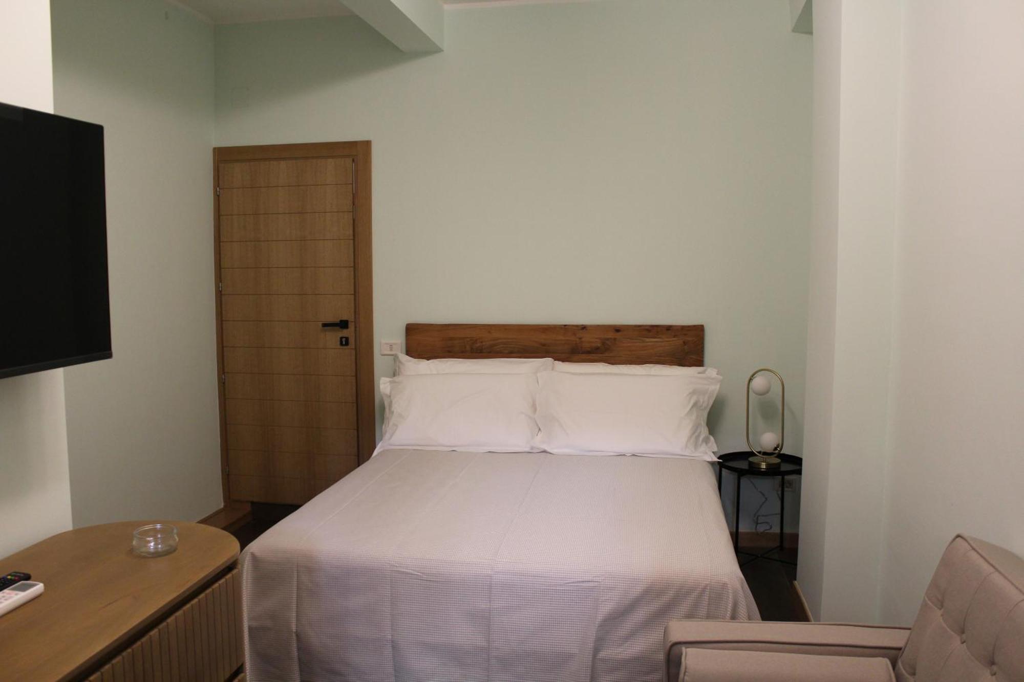 Bari Center Rooms ภายนอก รูปภาพ