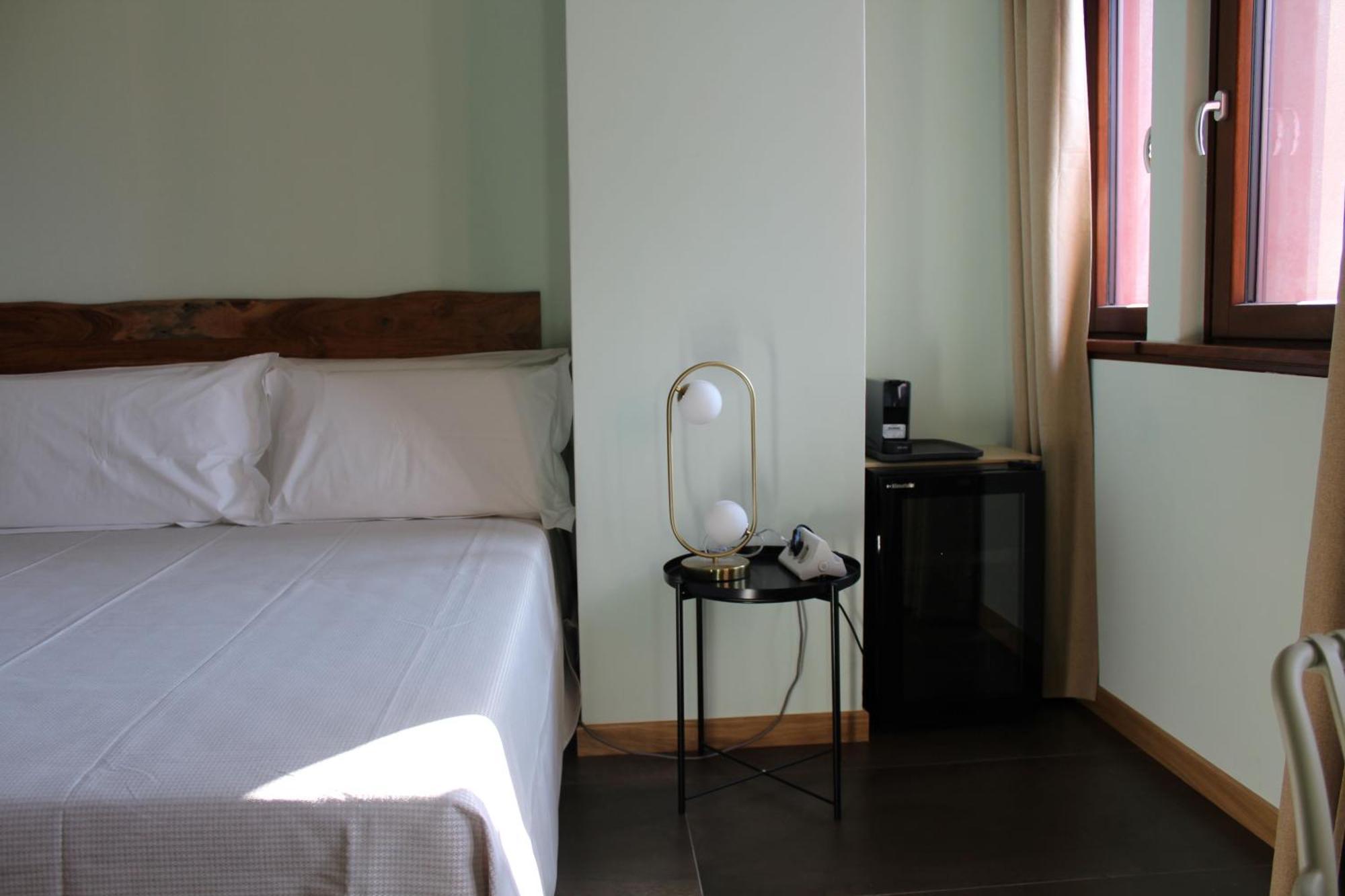 Bari Center Rooms ภายนอก รูปภาพ